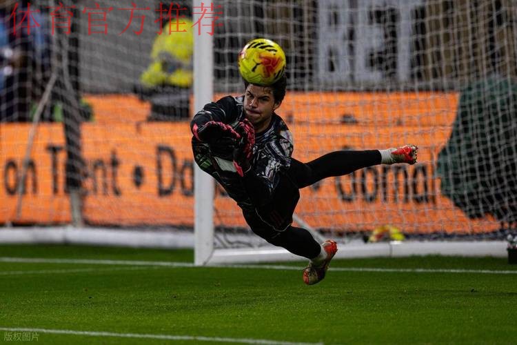 曼联拉门斯力保平局!互捅局彰显门将神奇,库瓦接班人隐约可见! 曼联拉门斯力保平局!互捅局彰显门将神奇,库瓦接班人隐约可见!